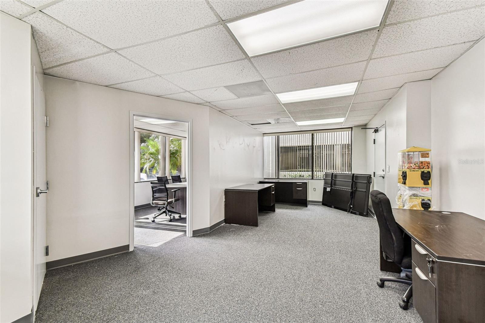 ONE CARROLLWOOD PLACE A CONDOM - Commercial Sale