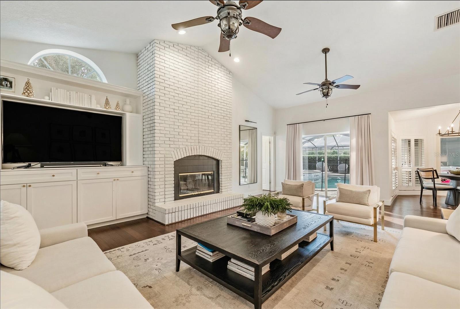 PINNACLE AT COBBS LANDING - Residential