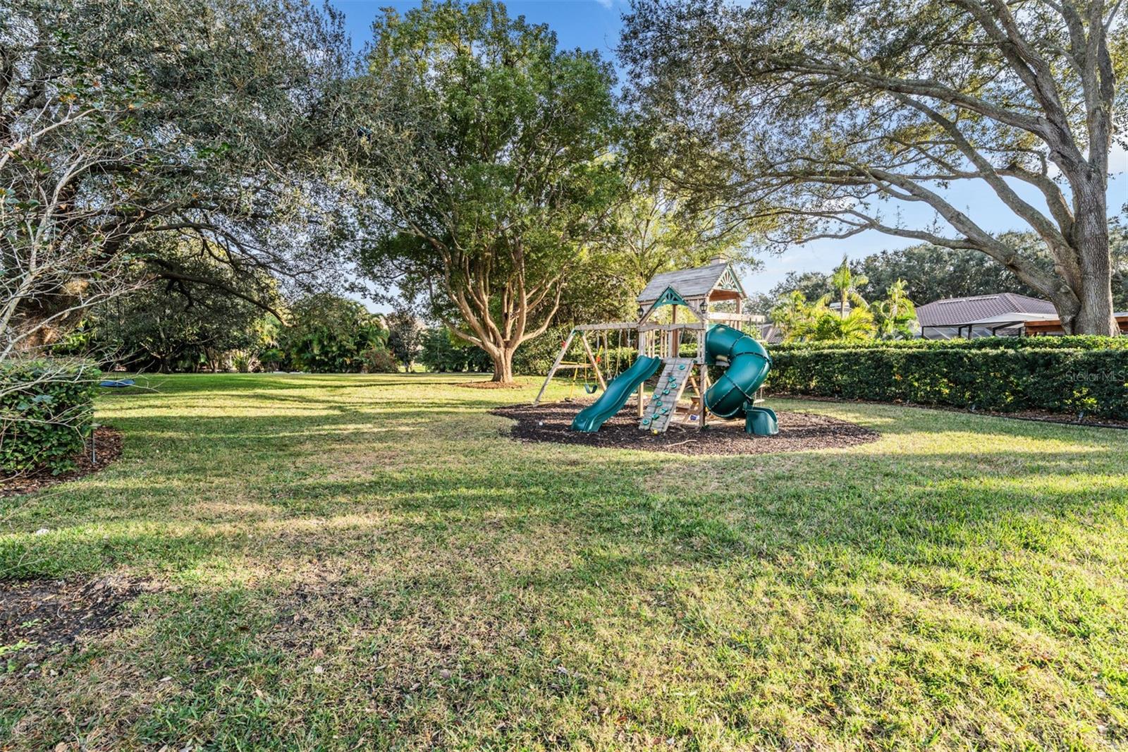 PINNACLE AT COBBS LANDING - Residential