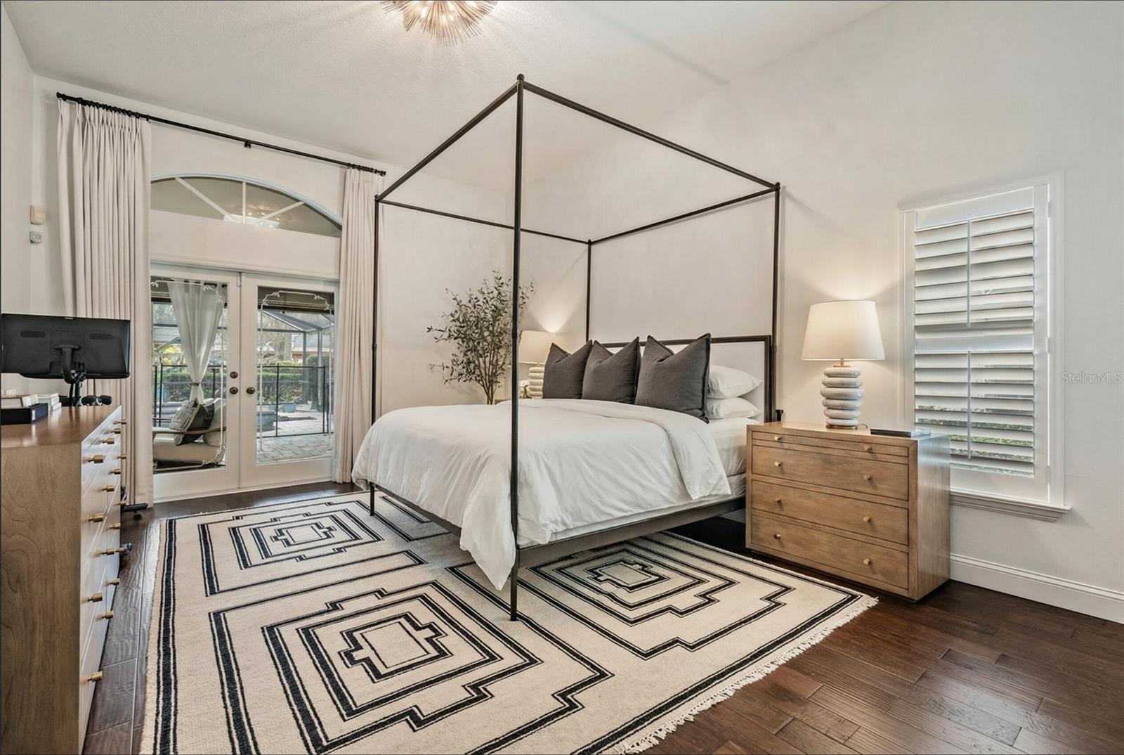 PINNACLE AT COBBS LANDING - Residential