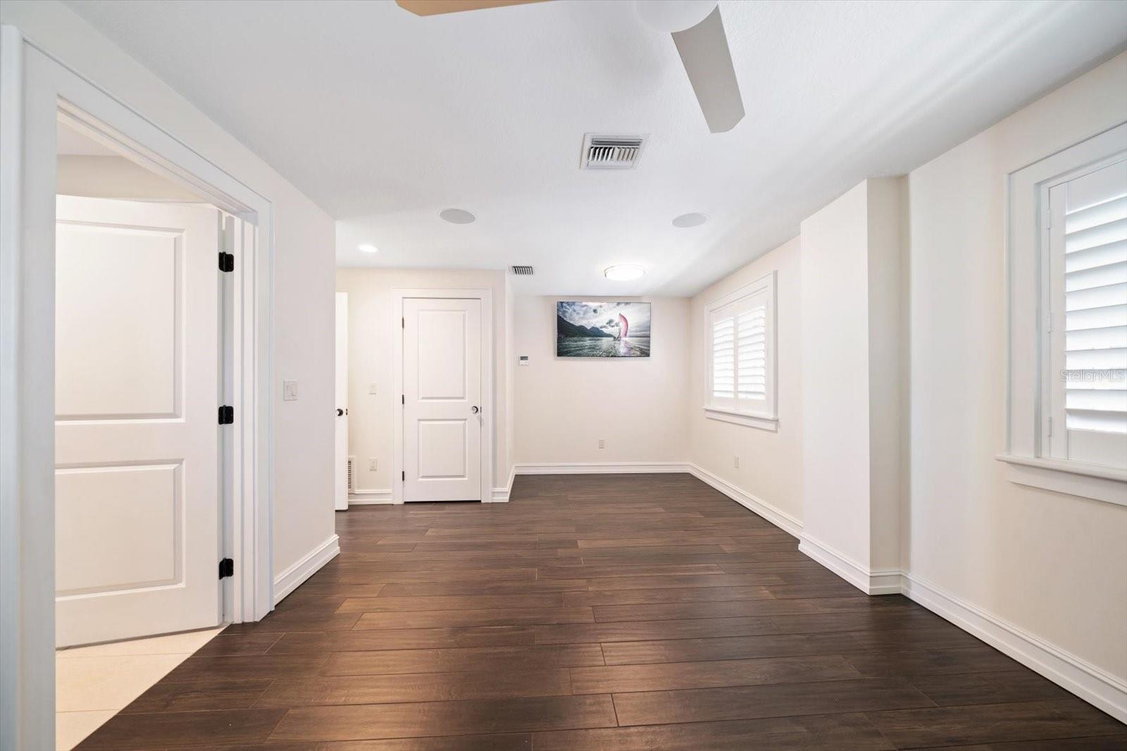 MALONES L H SUB - Residential