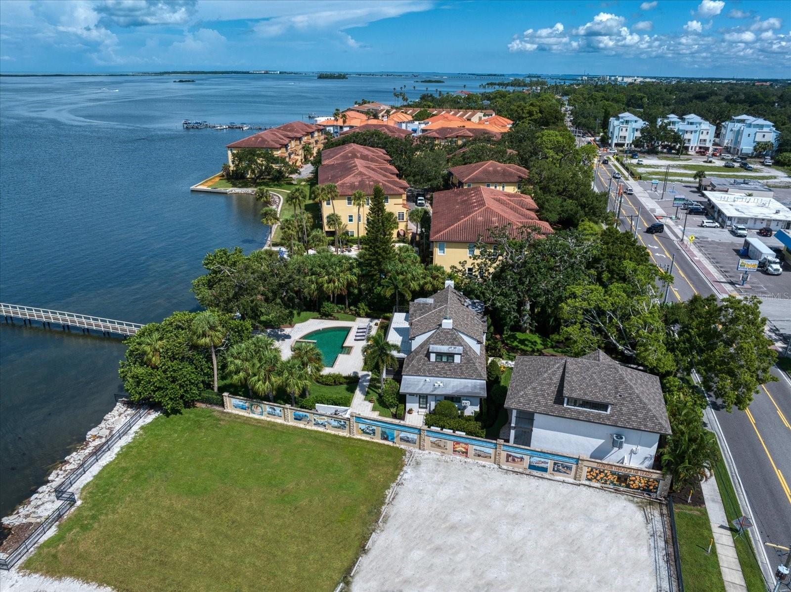 MALONES L H SUB - Residential