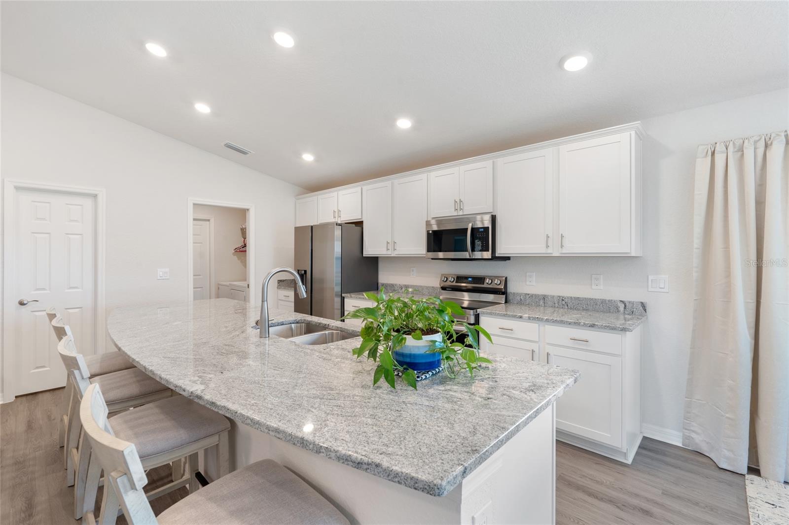 AVIARY/RUTLAND RANCH PH IIIA - Residential