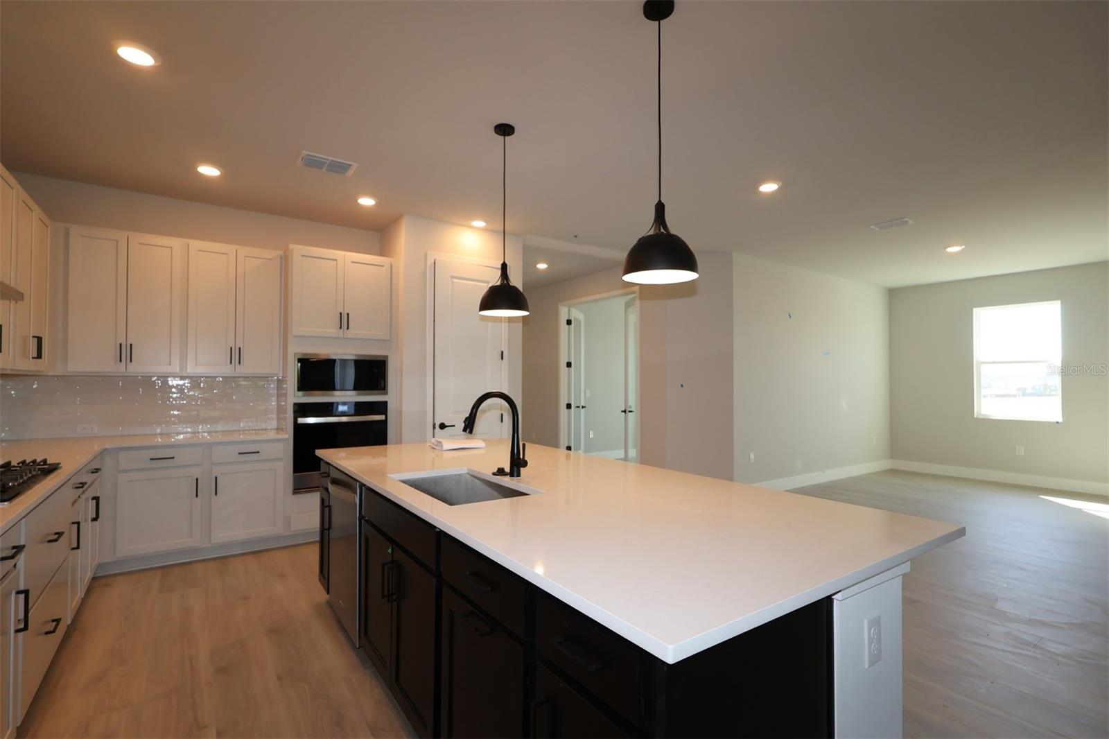 5168 CREEK SAND DRIVE