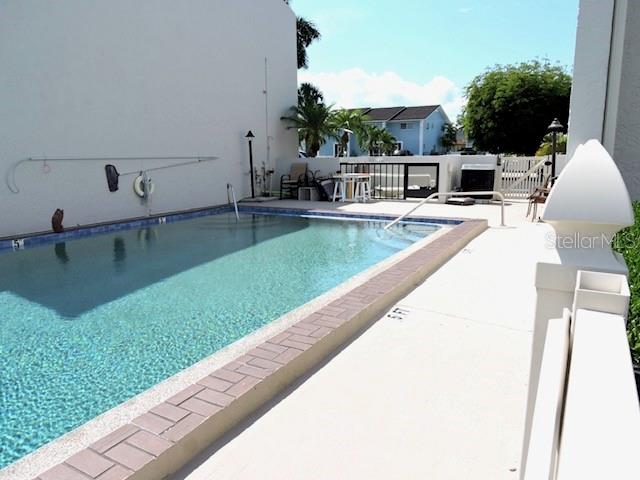 MEDITERRANEAN COURT - Residential