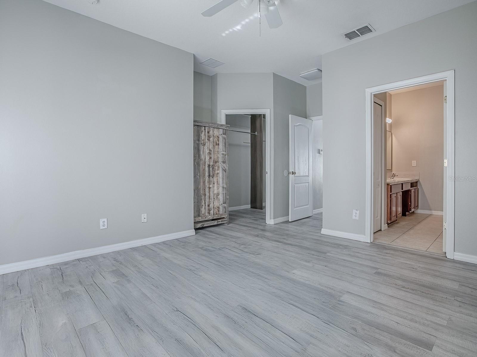 TAVARES PINES AT LAKE SAUNDERS PH 02 - Residential