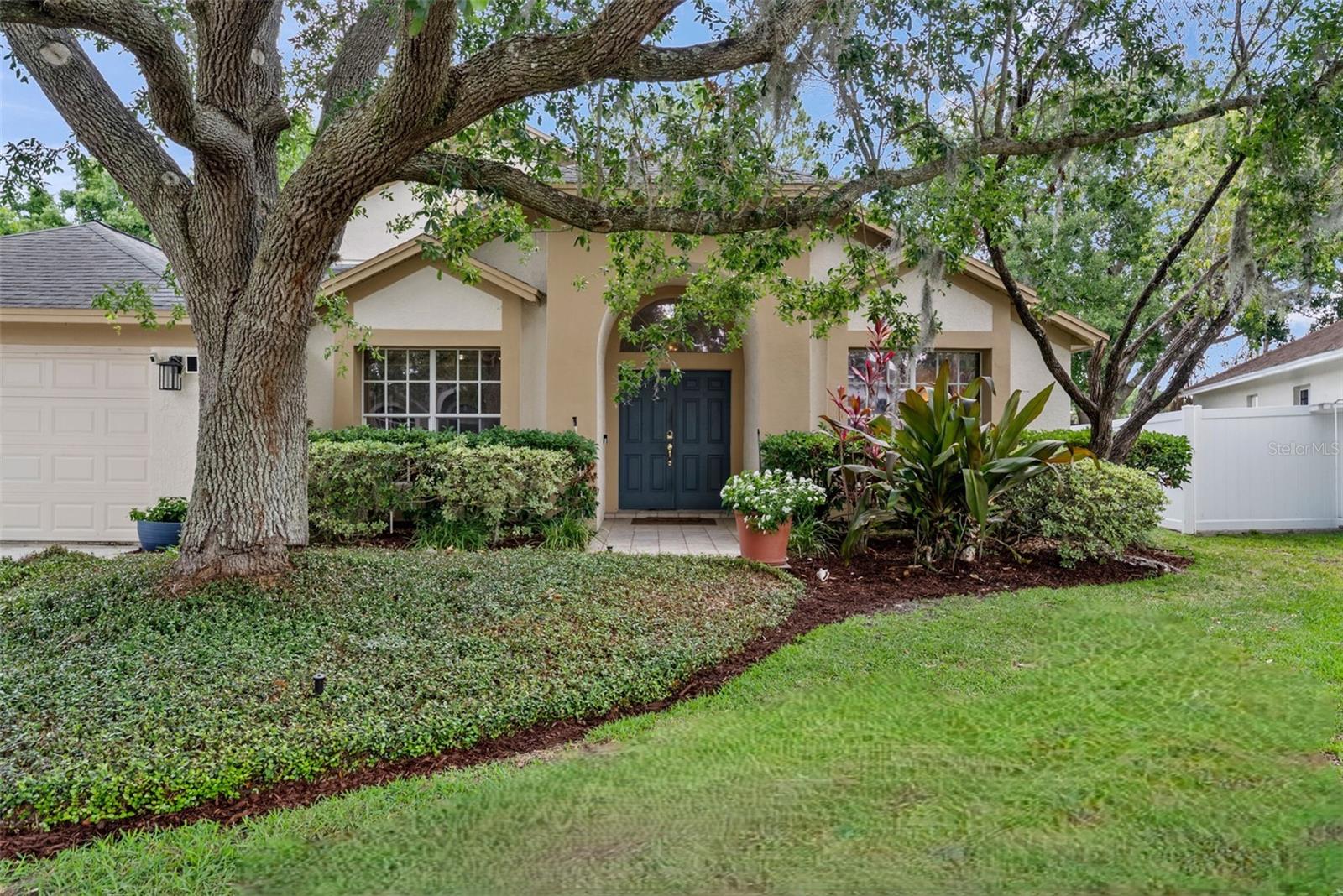 18017 PALM BREEZE DRIVE