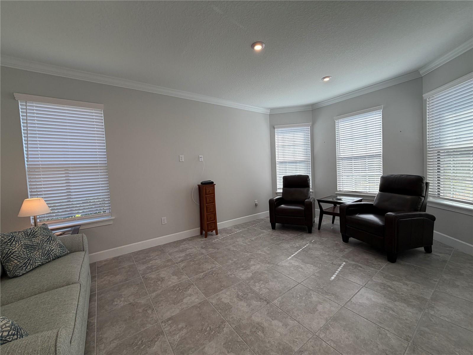 ARTISAN LAKES ESPLANADE PH V SUBPH A1 A2 - Residential Lease