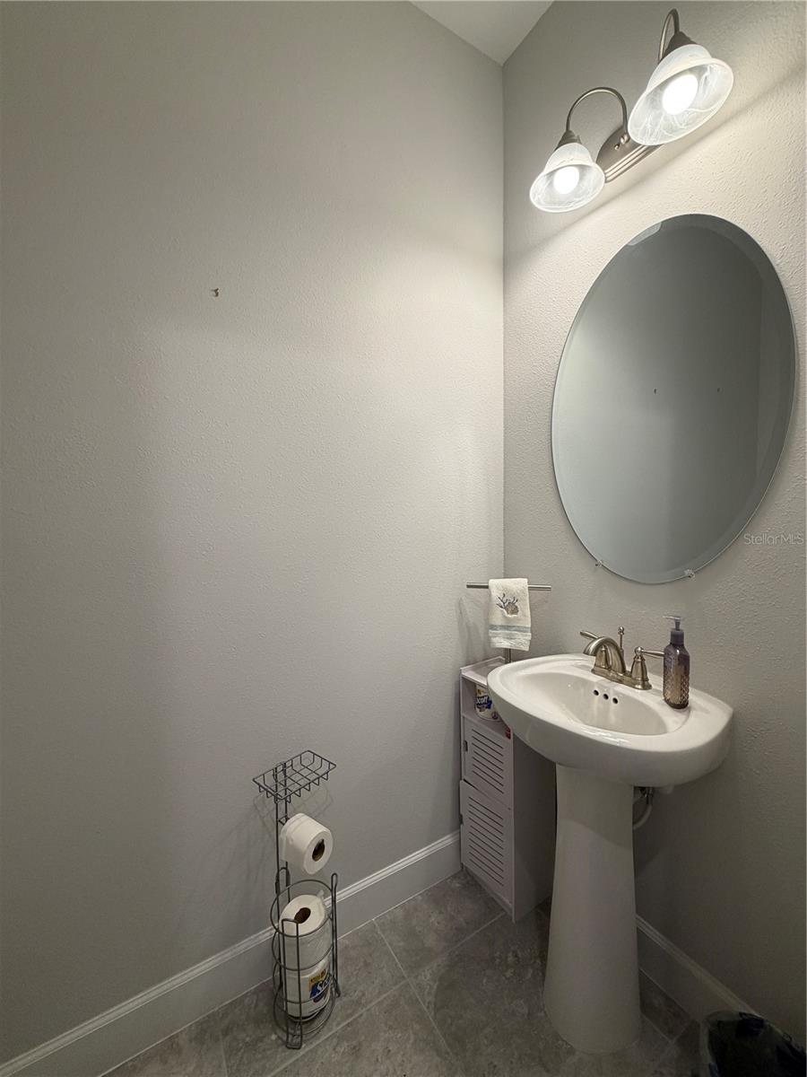 ARTISAN LAKES ESPLANADE PH V SUBPH A1 A2 - Residential Lease