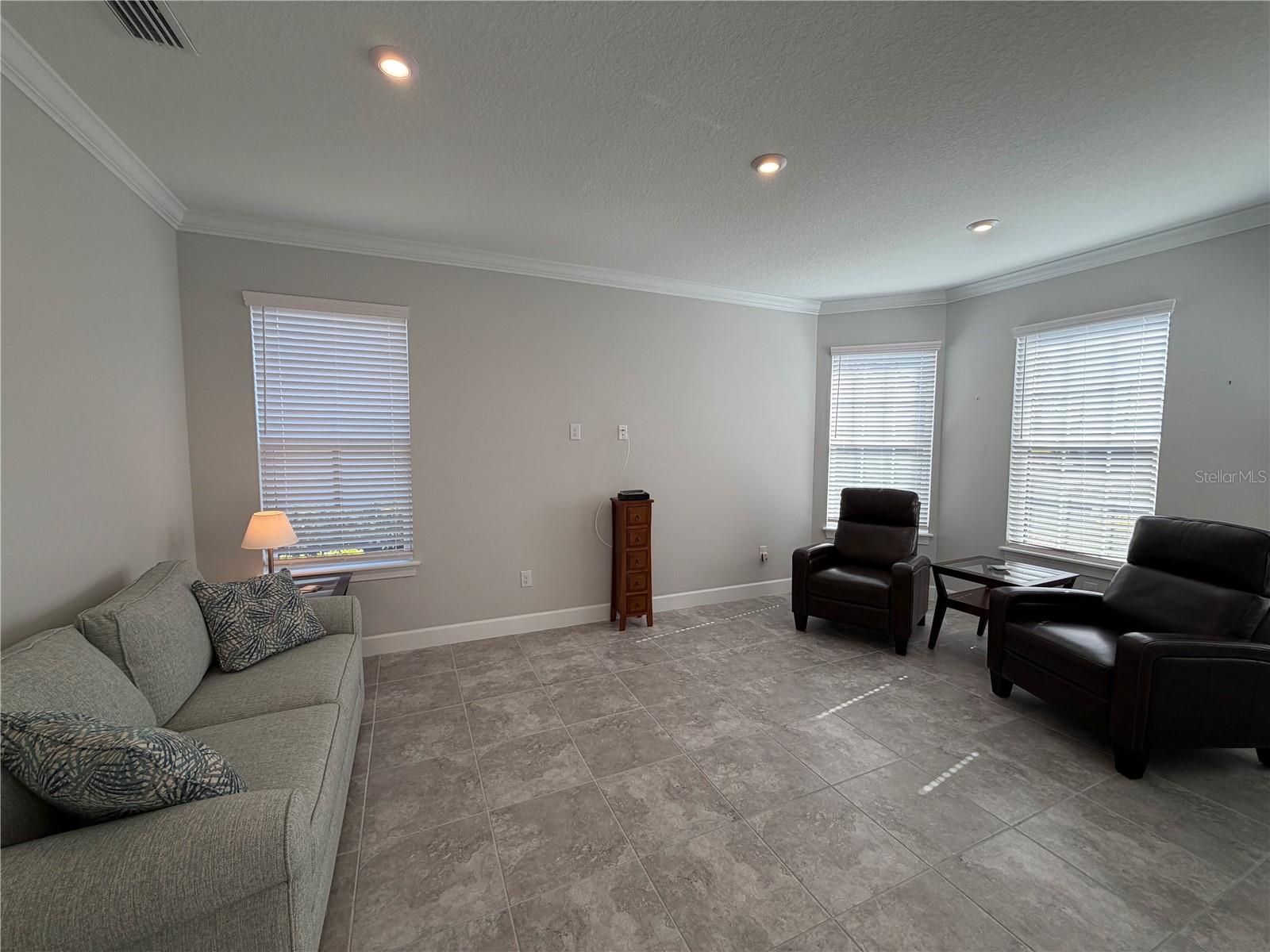 ARTISAN LAKES ESPLANADE PH V SUBPH A1 A2 - Residential Lease