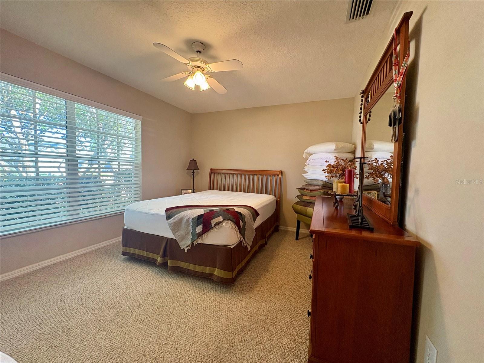 HUNTERS GREEN PH 1B 02 - Residential Lease