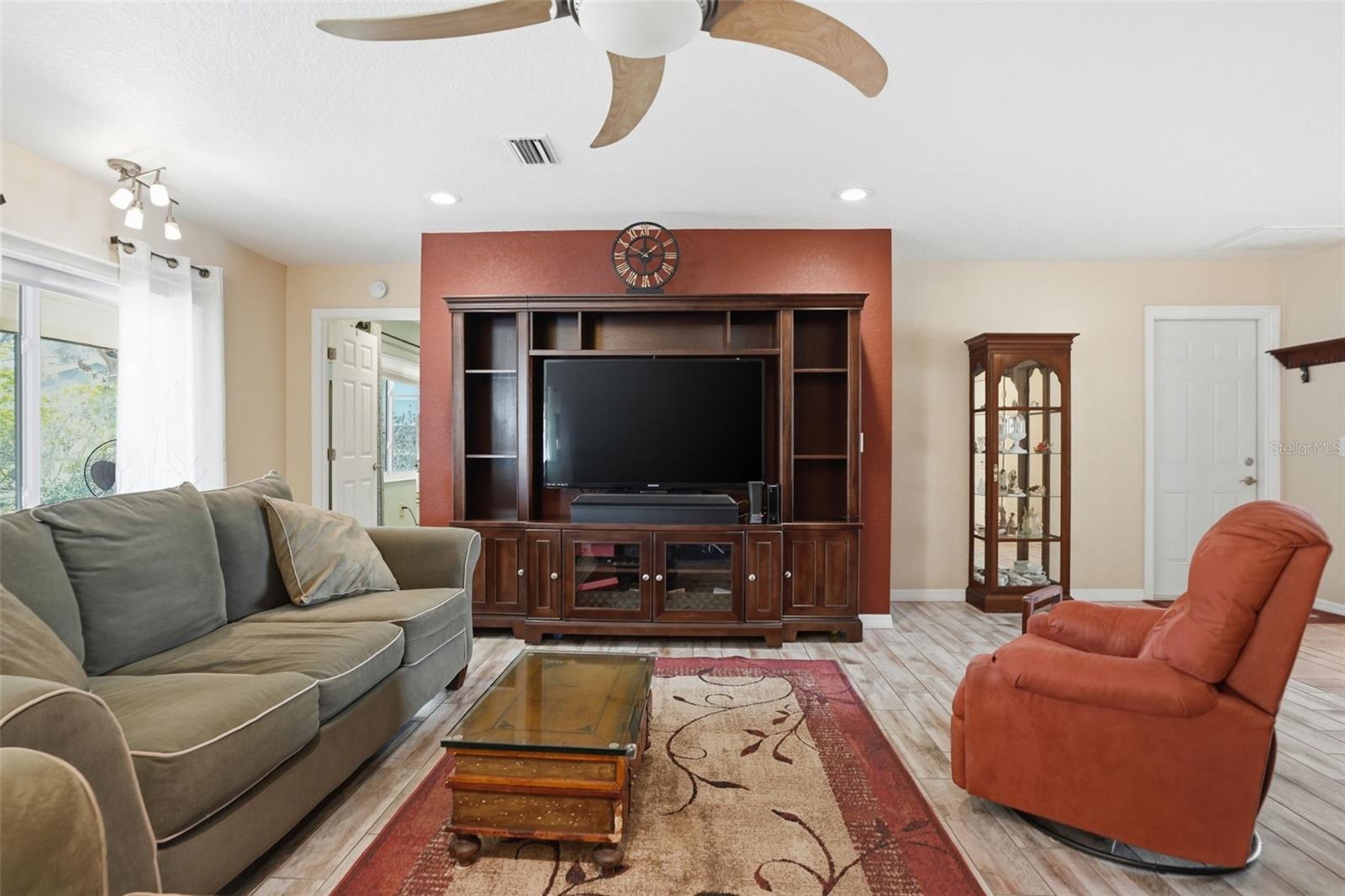 TIMBER PINES - Residential