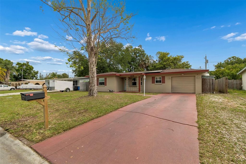 Photo of 1409 Nelson Avenue, Clearwater, FL 33755 (MLS # TB8488195)