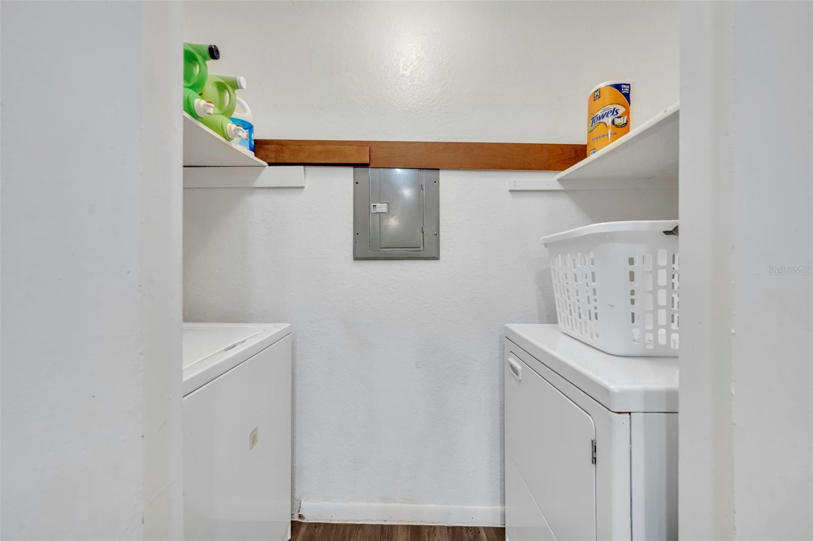 REGENCY GARDENS - Residential