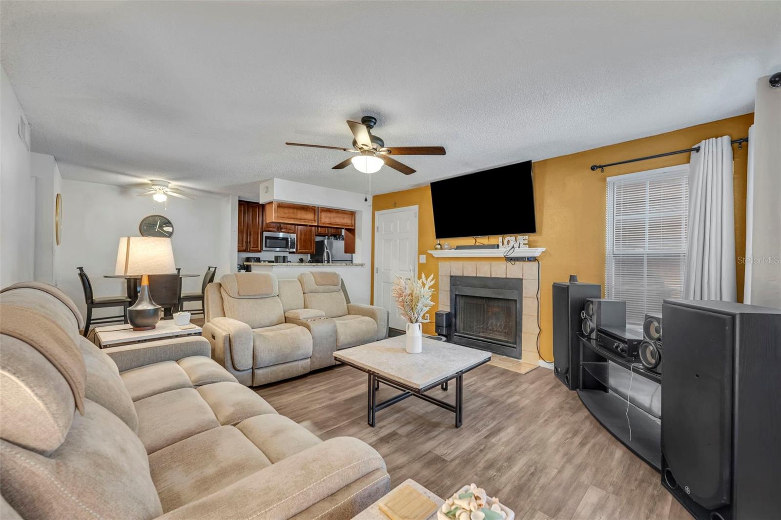 REGENCY GARDENS - Residential