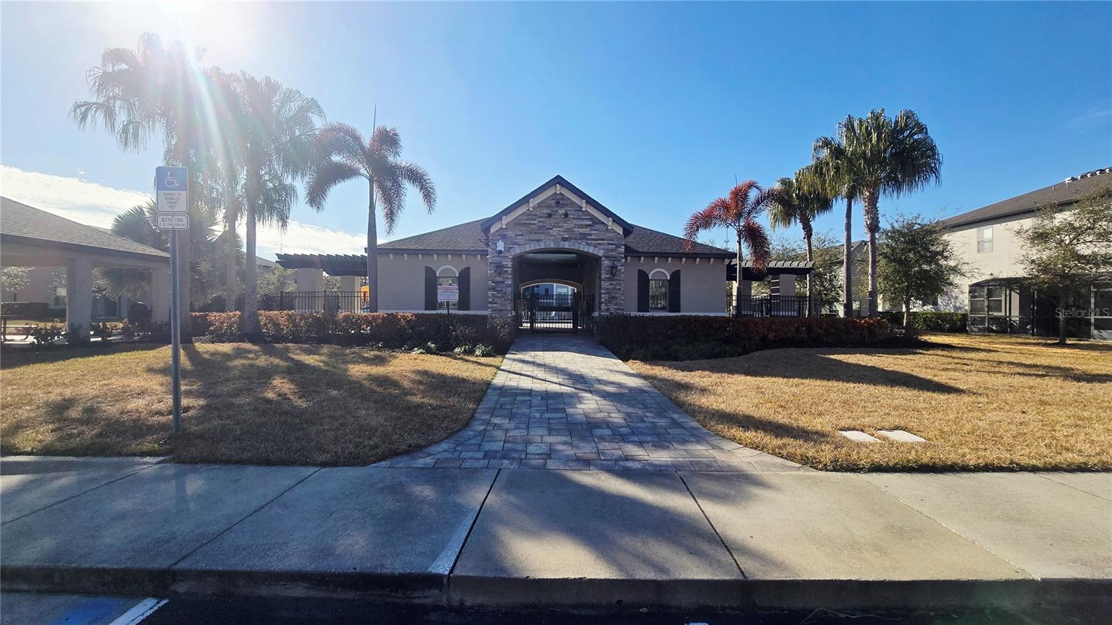 TOWNS/AVALON RDG - Residential Lease