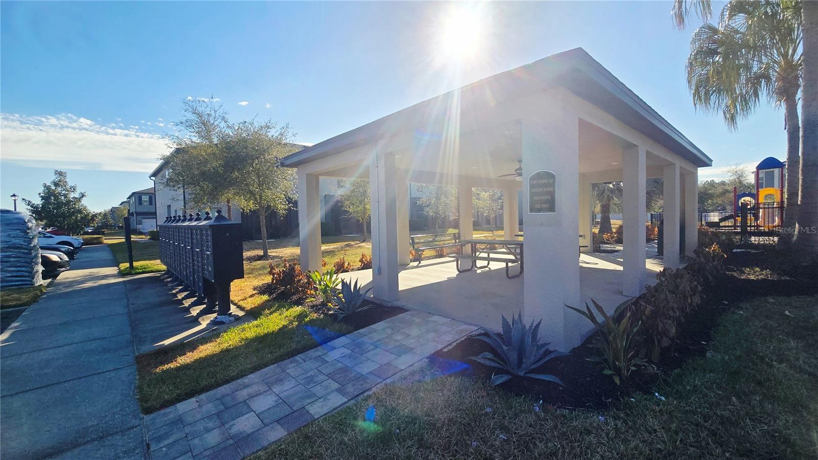 TOWNS/AVALON RDG - Residential Lease