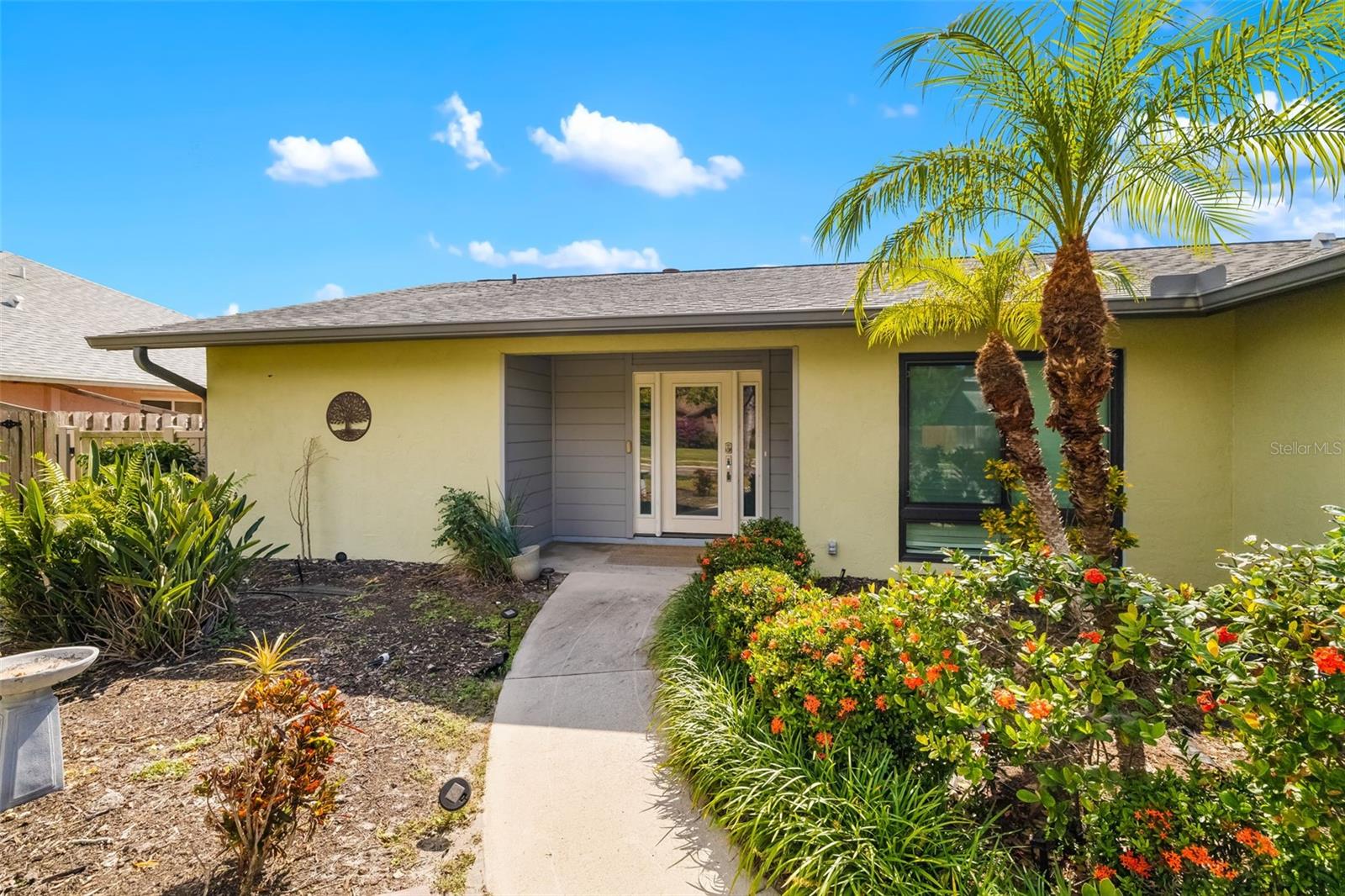 COUNTRY OAKS PH I - Residential Lease