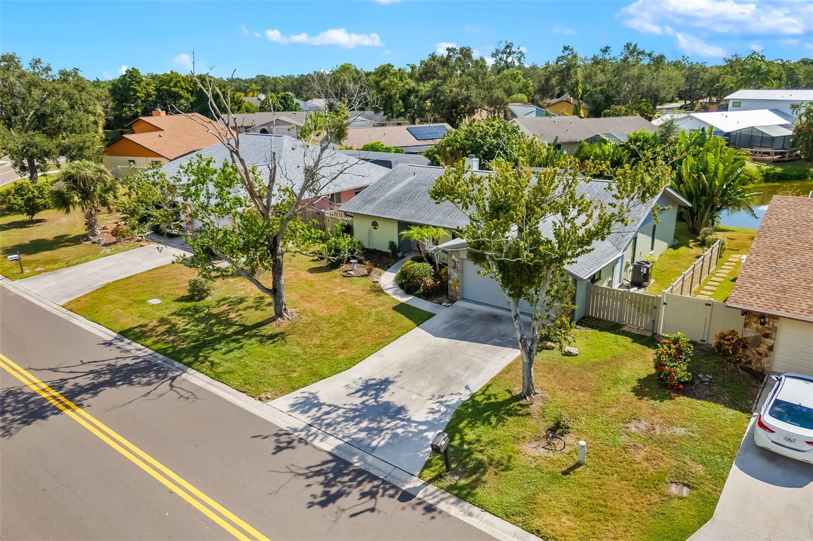 COUNTRY OAKS PH I - Residential Lease