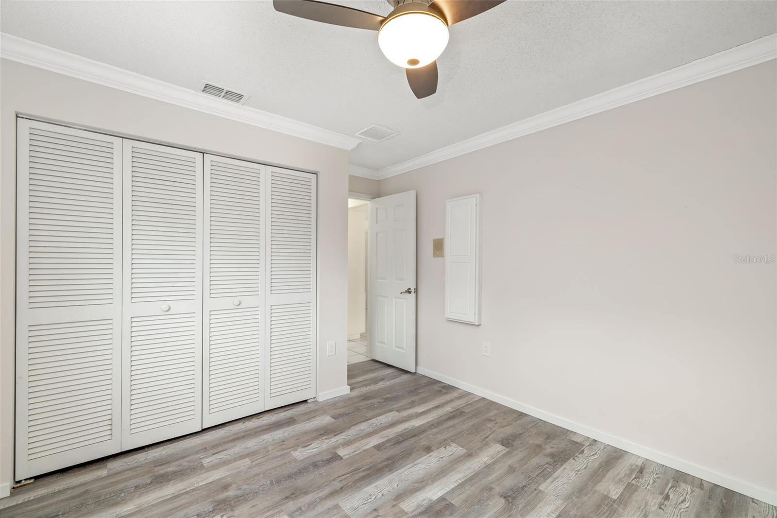 COUNTRY OAKS PH I - Residential Lease