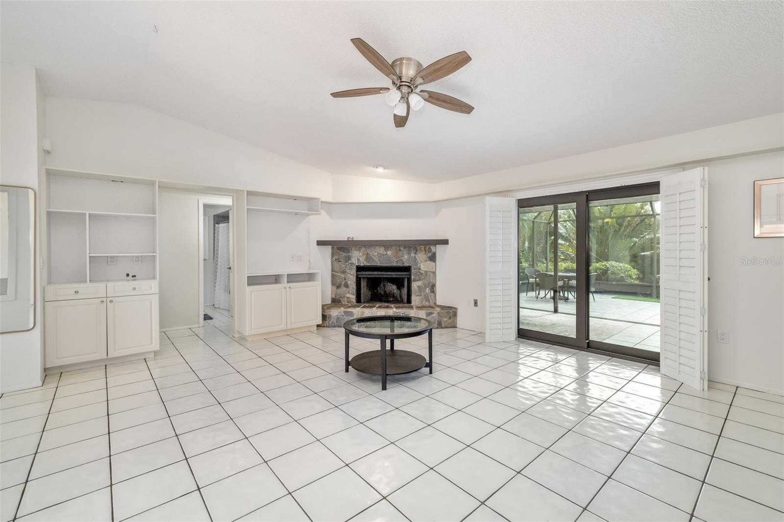 COUNTRY OAKS PH I - Residential Lease