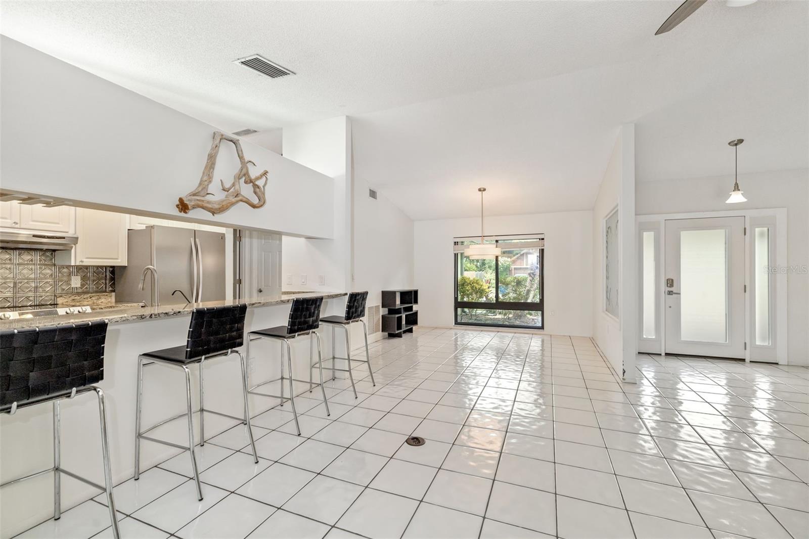 COUNTRY OAKS PH I - Residential Lease