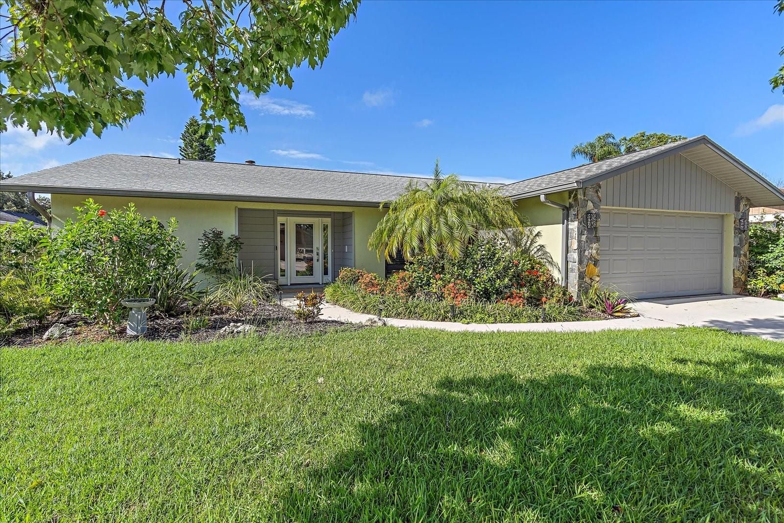 Beautiful optional Furnished Home with Water View in Sarasota/Bradenton – Short or Long-Term Rental
Welcome to your perfect home away from home in the desirable Country Oaks neighborhood! Community pool walking distance along with tennis courts! Whether you're planning an extended vacation or a temporary relocation, this beautifully maintained property offers comfort, convenience, and a stunning water view.
Highlights: available for short- and long-term stays Located in Country Oaks, a peaceful neighborhood with easy access to UTC, downtown Sarasota, St. Armands, area beaches, and SRQ Airport Light and bright kitchen with granite countertops
Separate dining area and cozy living room featuring a sectional sofa, TV, and fireplace
Split floor plan with a guest bedroom and dedicated home office Primary suite includes a queen bed, walk-in closet, and updated en-suite bathroom Extended outdoor space perfect for relaxing or entertaining Community pool and tennis courts just across the street Additional Details: non-smoking property Tenant responsible for electric, cable, and internet and Lawn care. Experience the best of Sarasota living in this welcoming, fully equipped home. Reach out today to check availability and schedule a viewing!