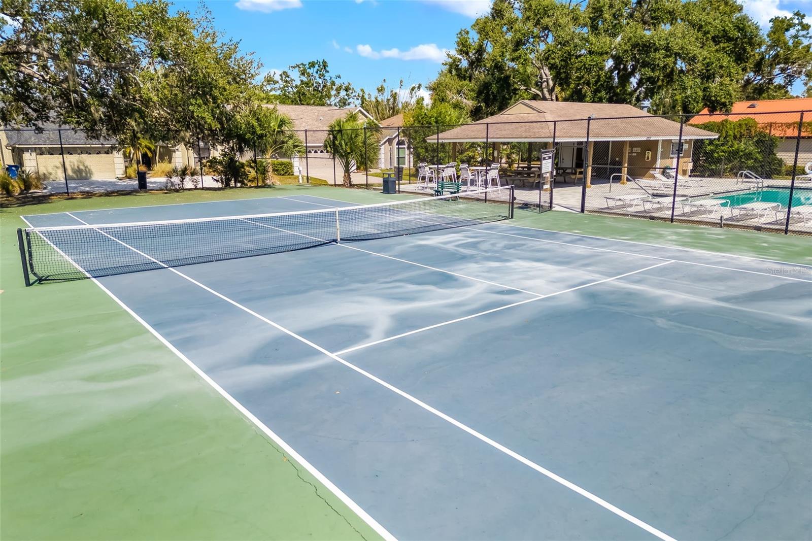 COUNTRY OAKS PH I - Residential Lease