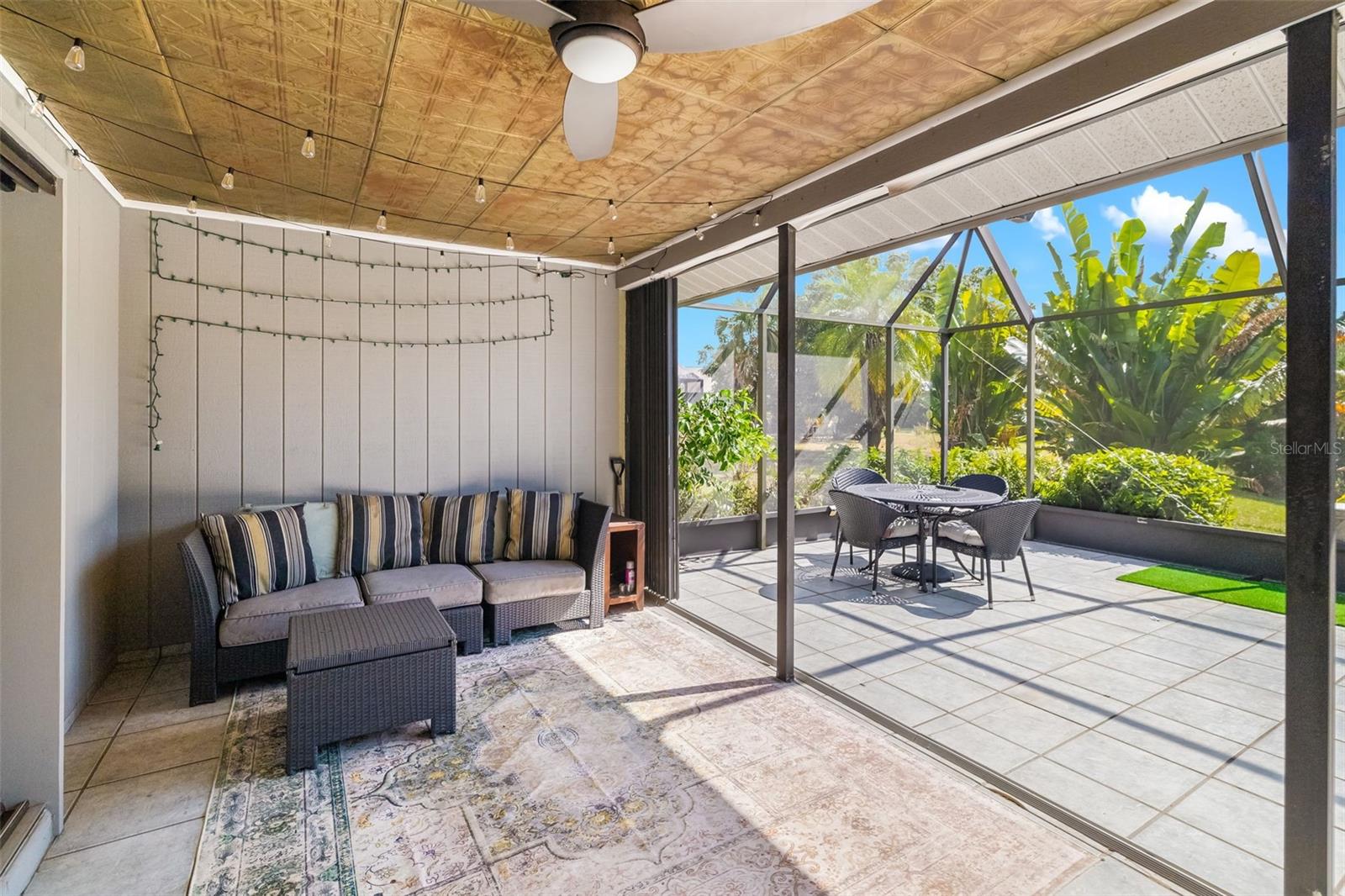 COUNTRY OAKS PH I - Residential Lease