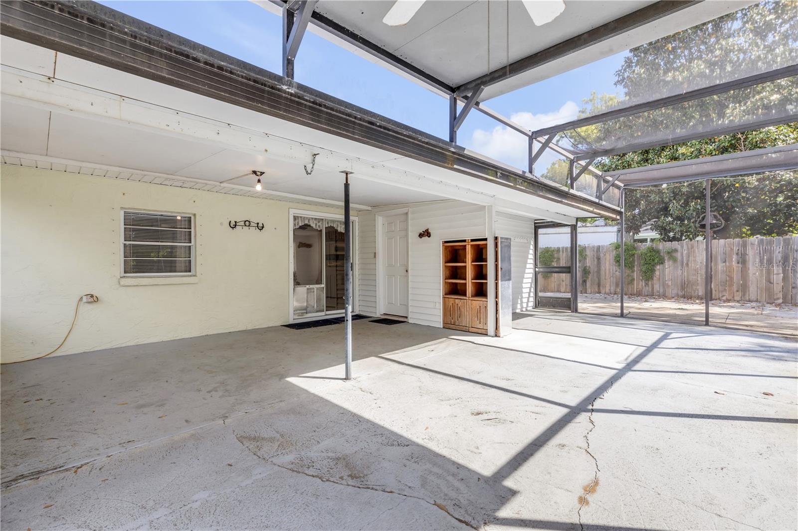 FULLER & SETTLE ALVAREZ GRANT - Residential