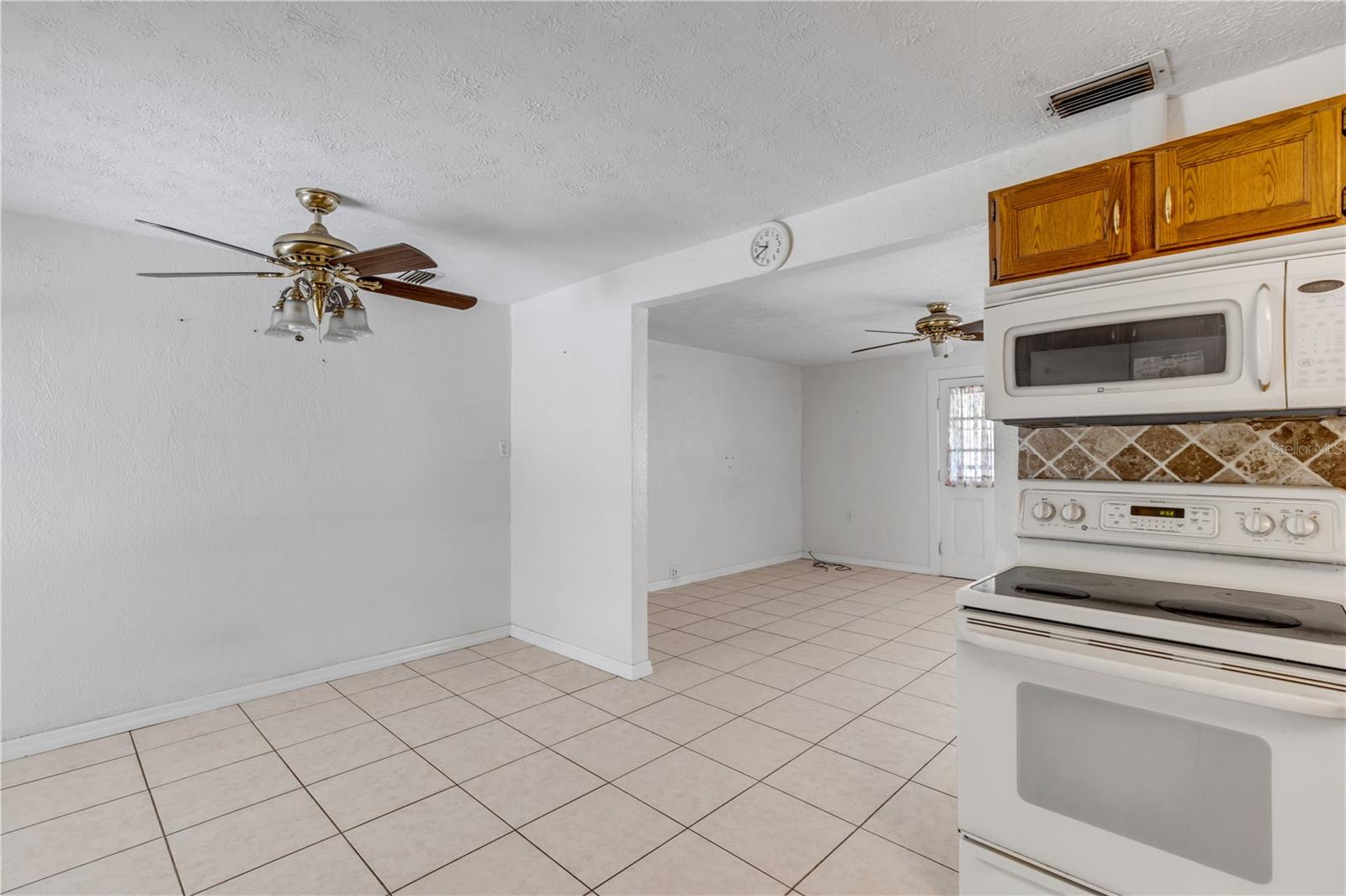 FULLER & SETTLE ALVAREZ GRANT - Residential