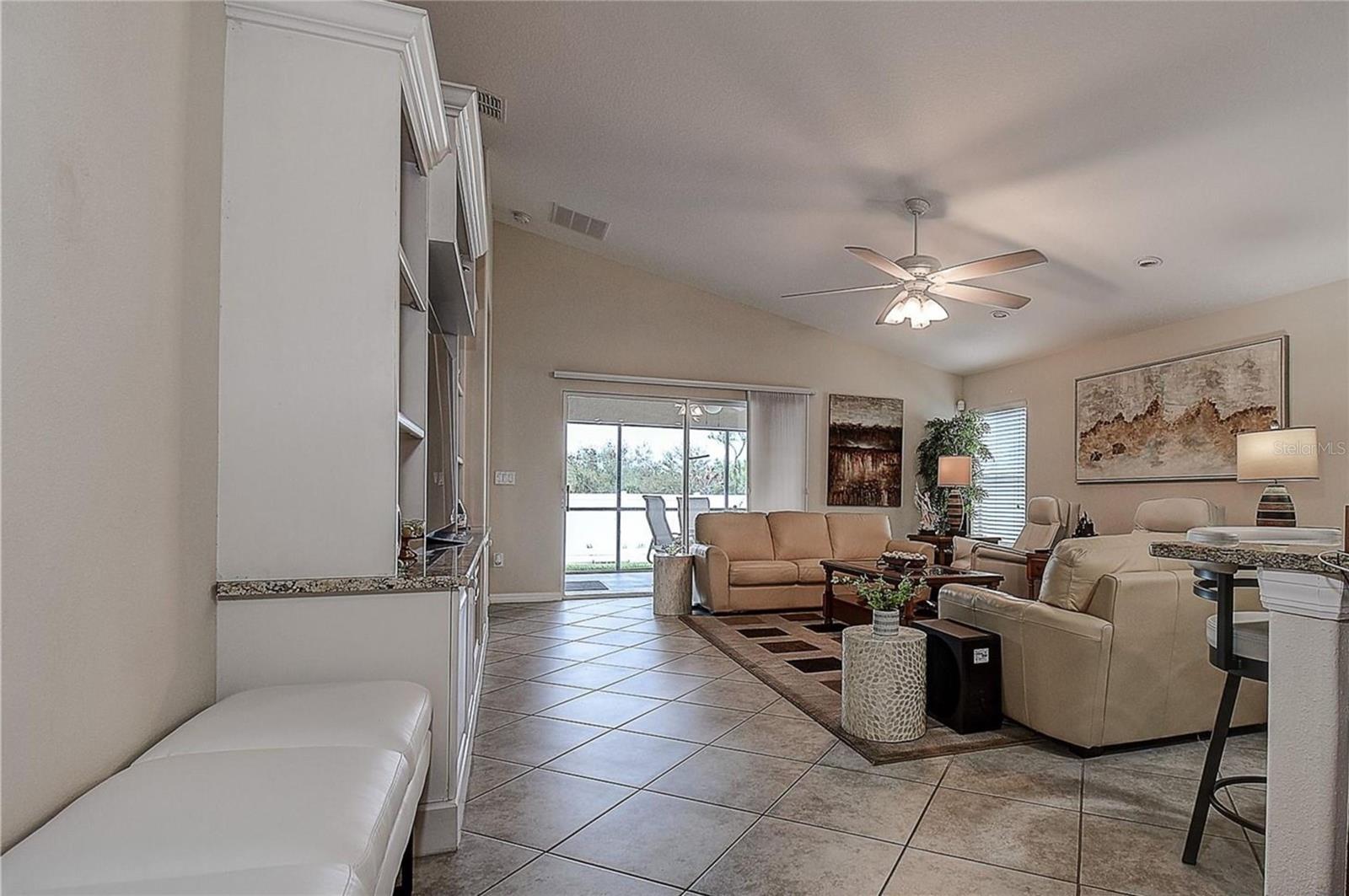 BRIAR OAKS VILLAGE 01 - Residential