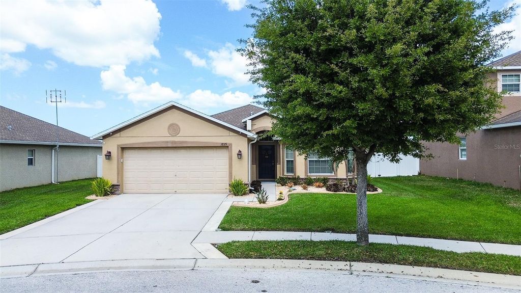 Photo of 18329 Arbor Crest Drive, Hudson, FL 34667 (MLS # TB8492701)