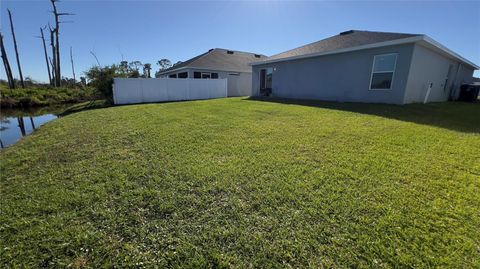 A home in AUBURNDALE