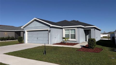 A home in AUBURNDALE