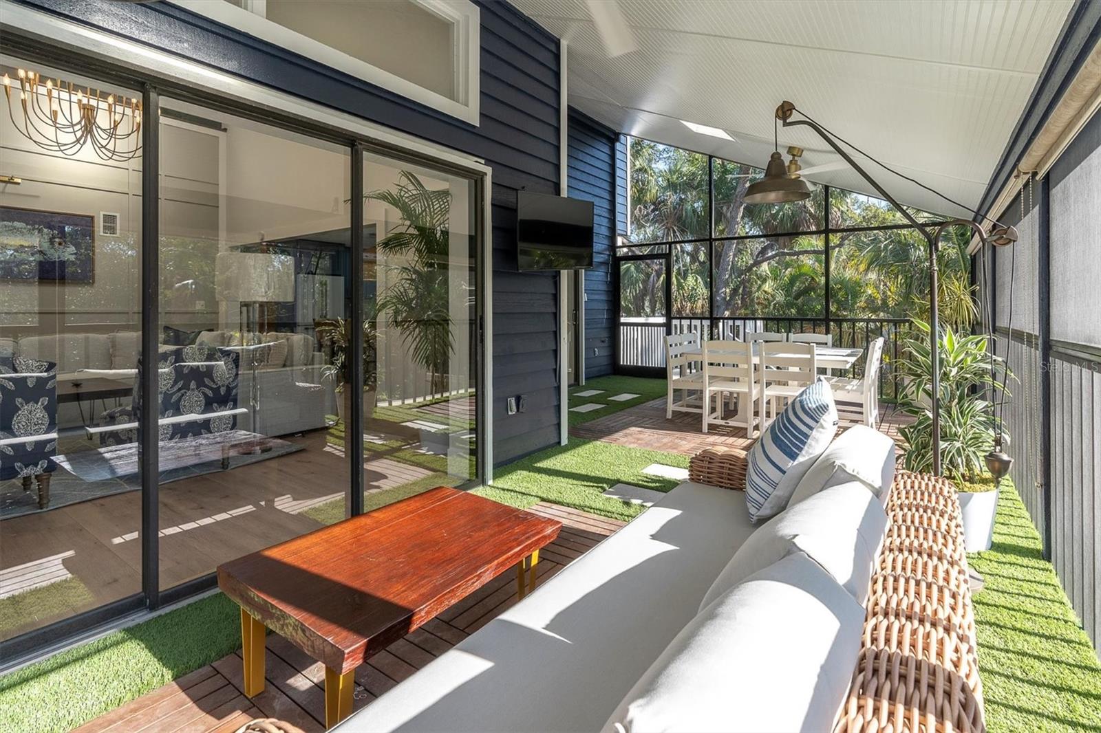 CONQUISTADOR BAYSIDE - Residential