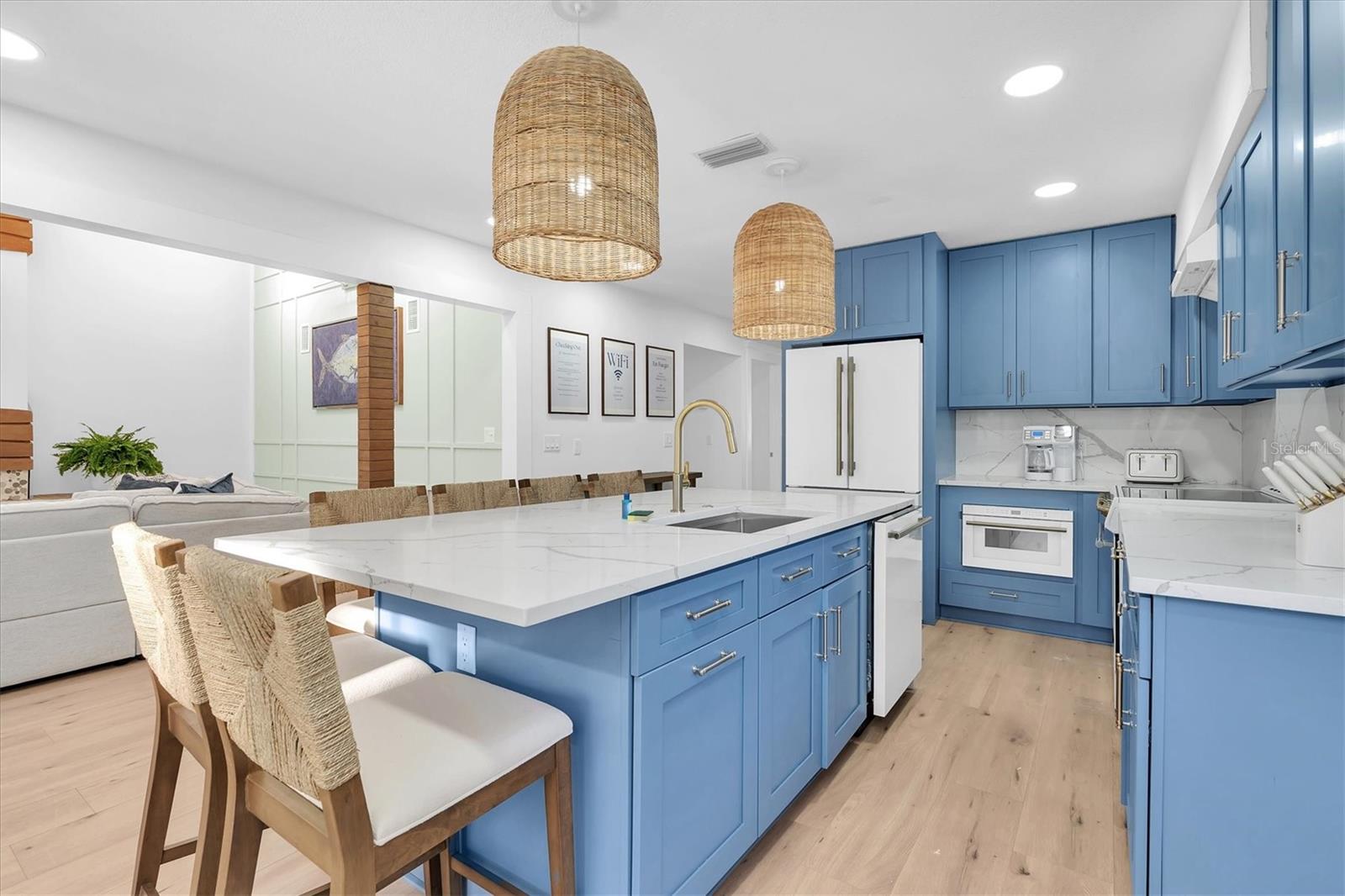 CONQUISTADOR BAYSIDE - Residential