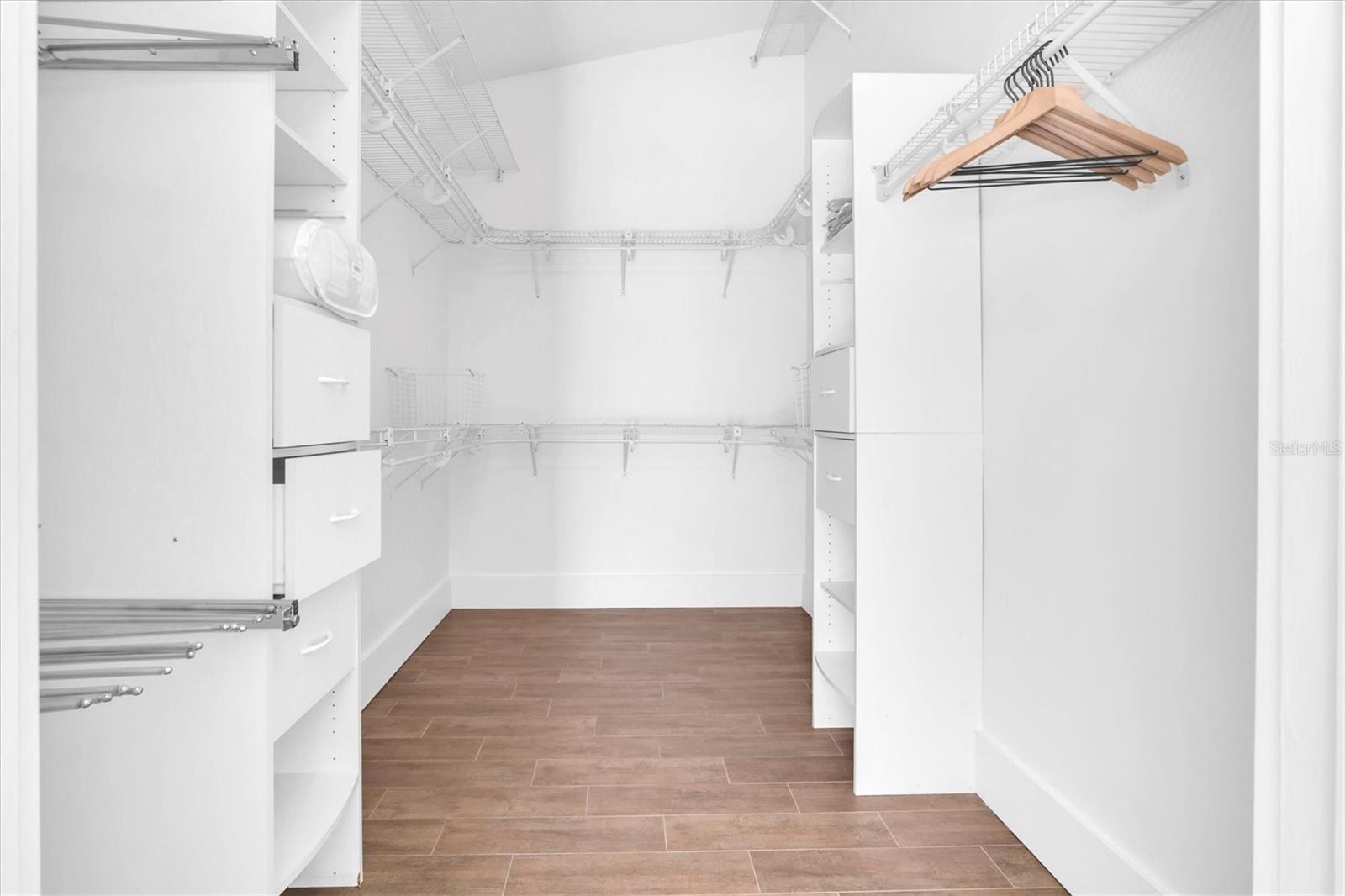 CONQUISTADOR BAYSIDE - Residential