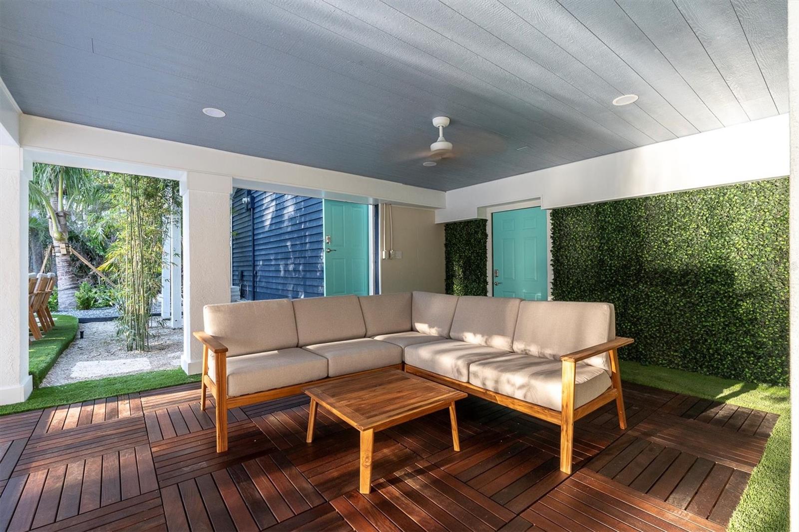 CONQUISTADOR BAYSIDE - Residential