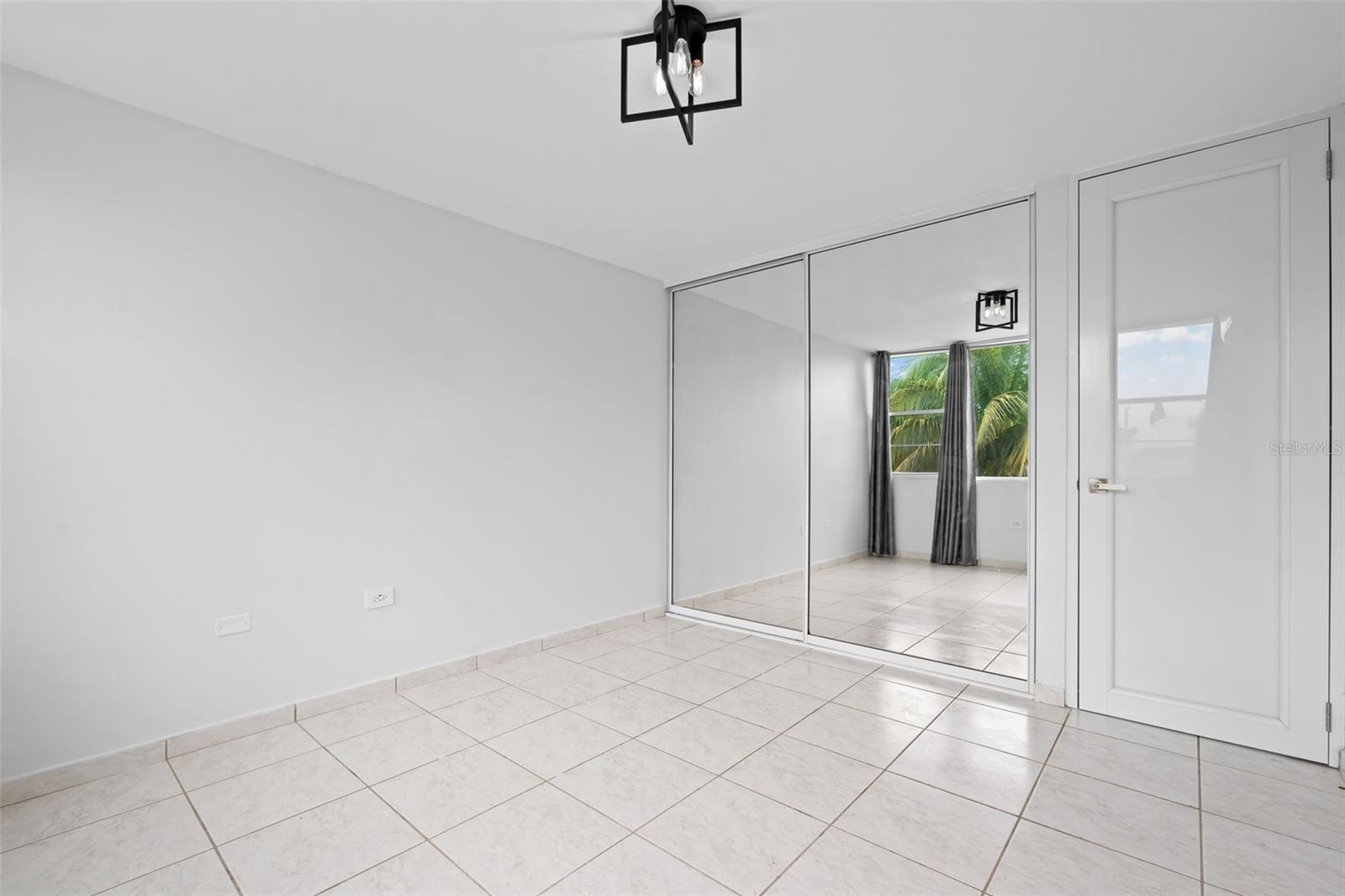 URB PASEO LAS OLAS, DORADO - Residential