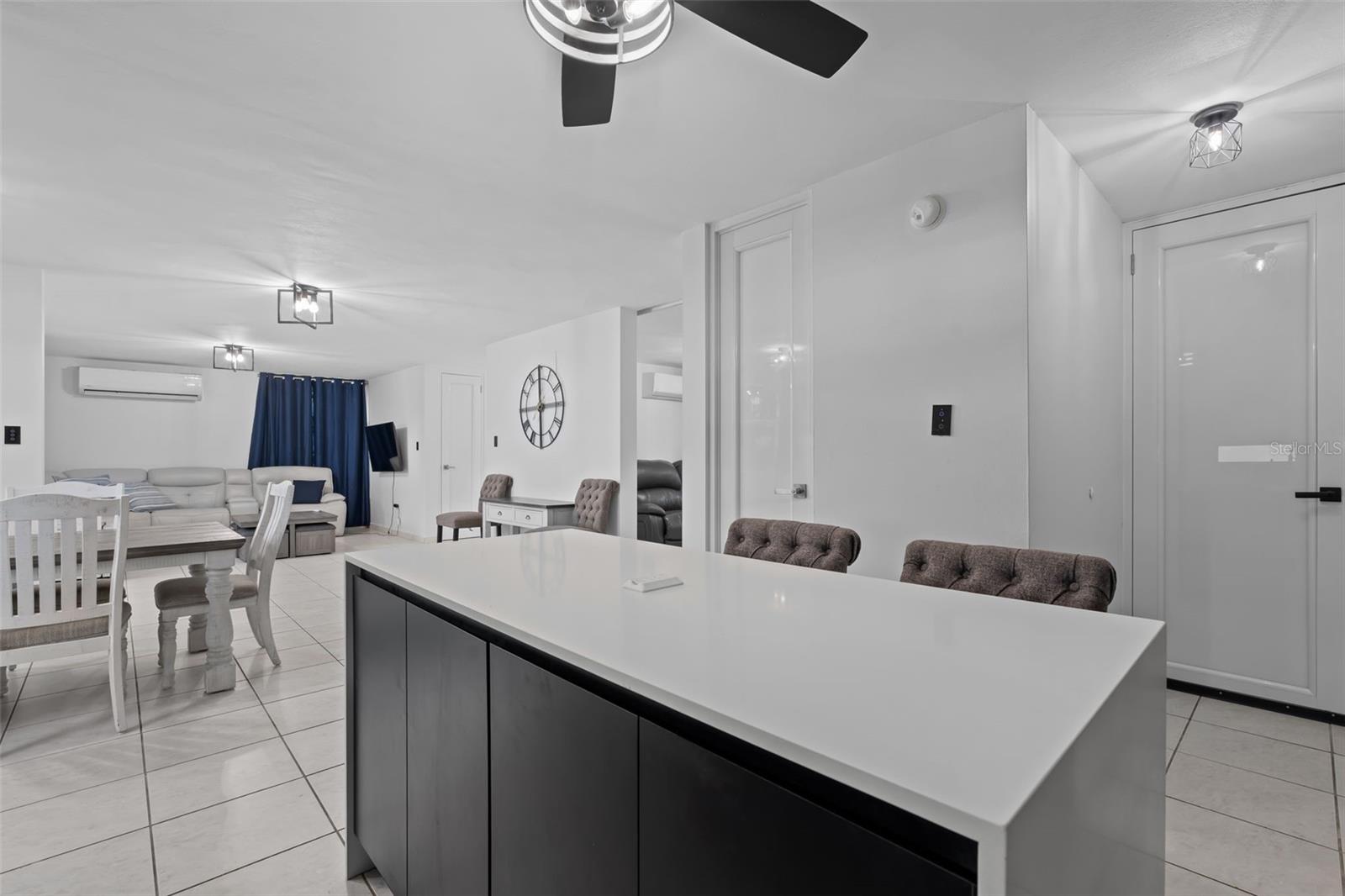 URB PASEO LAS OLAS, DORADO - Residential