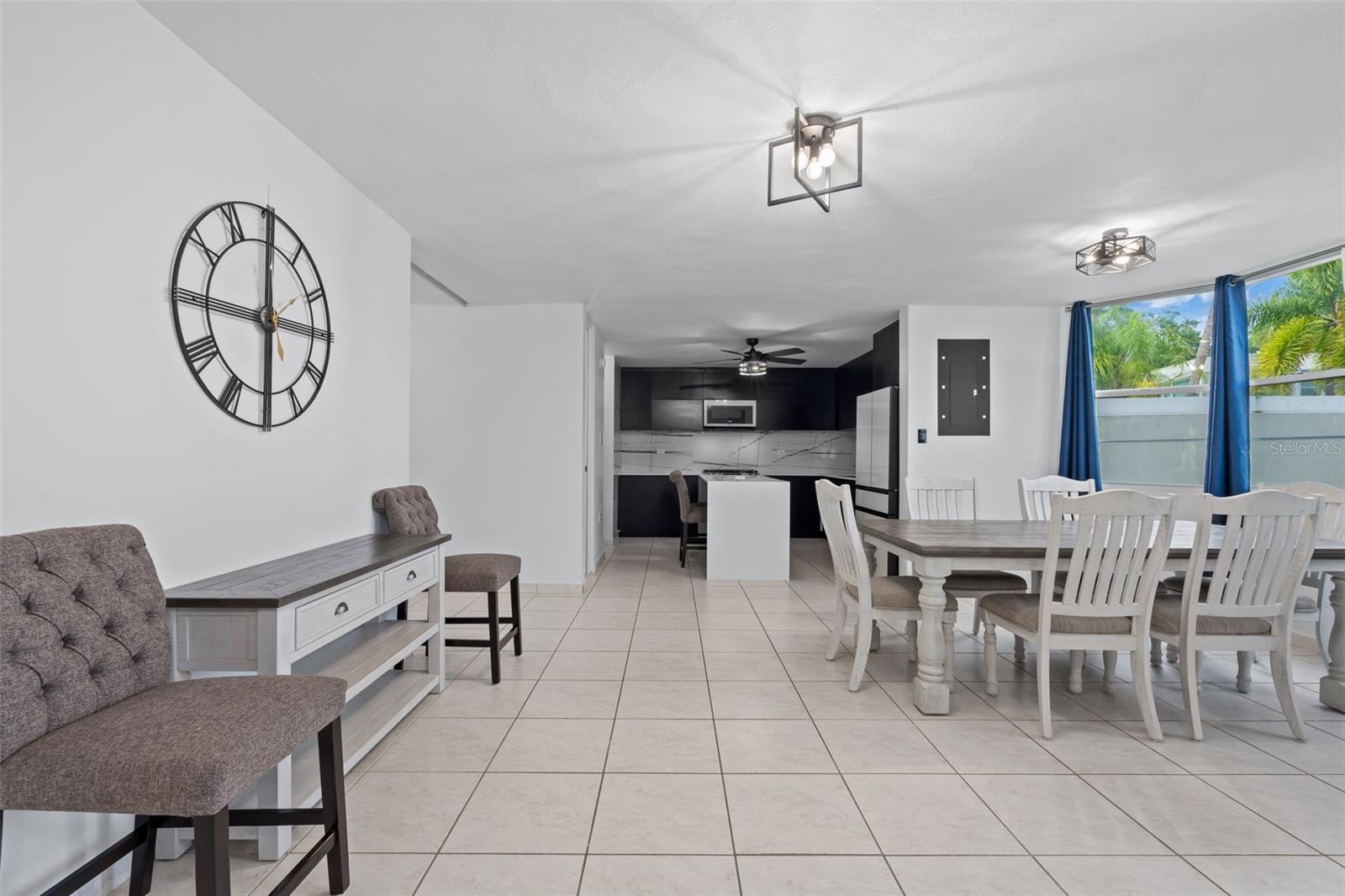URB PASEO LAS OLAS, DORADO - Residential
