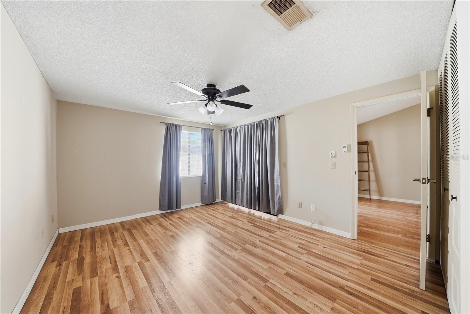 VILLAS OF FOREST LAKES THE - Residential