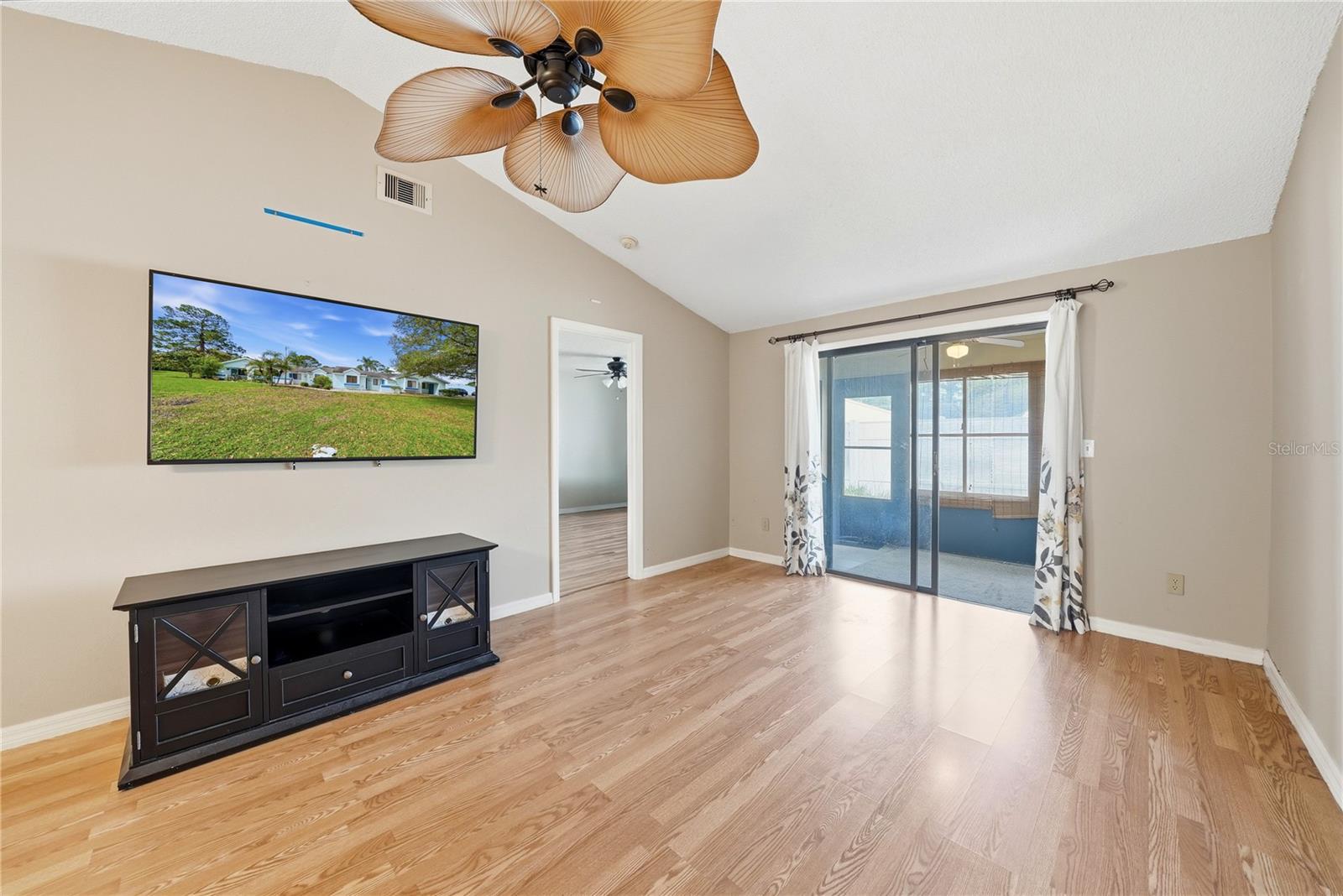 VILLAS OF FOREST LAKES THE - Residential