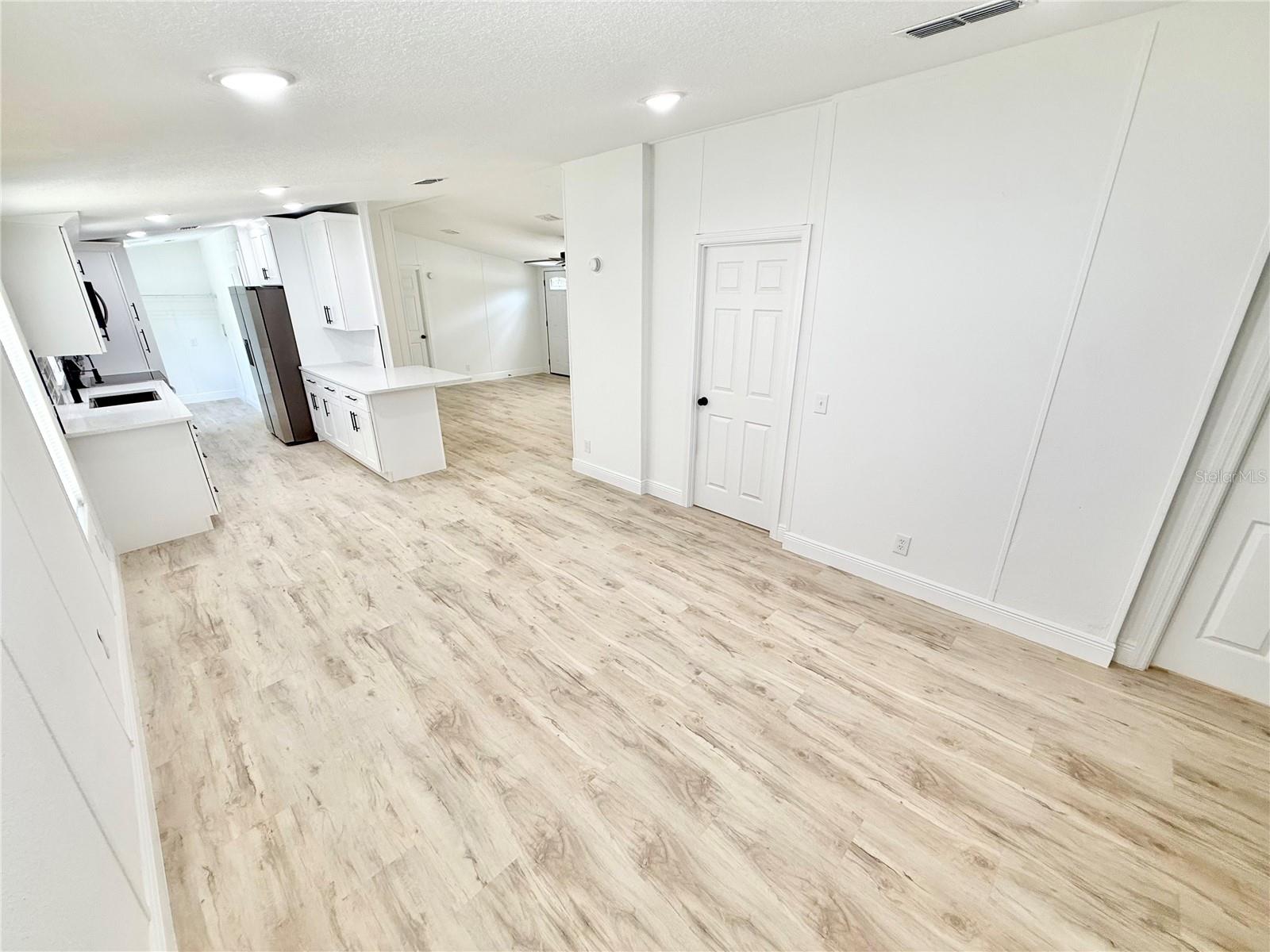 FLORIDA HLNDS 448 - Residential