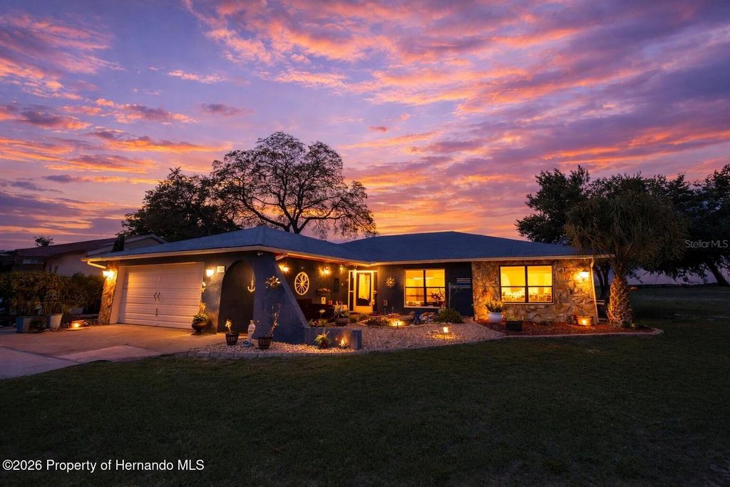 Photo of 9027 Bonnet Way, Weeki Wachee, FL 34613 (MLS # W7885301)