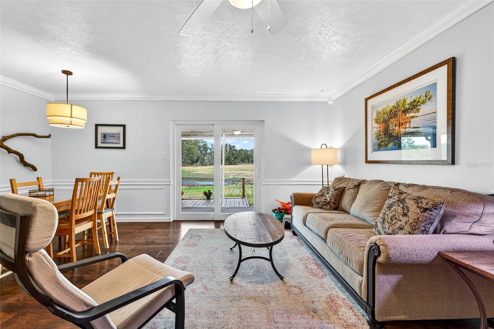 HOUNDS HOLLOW - Residential