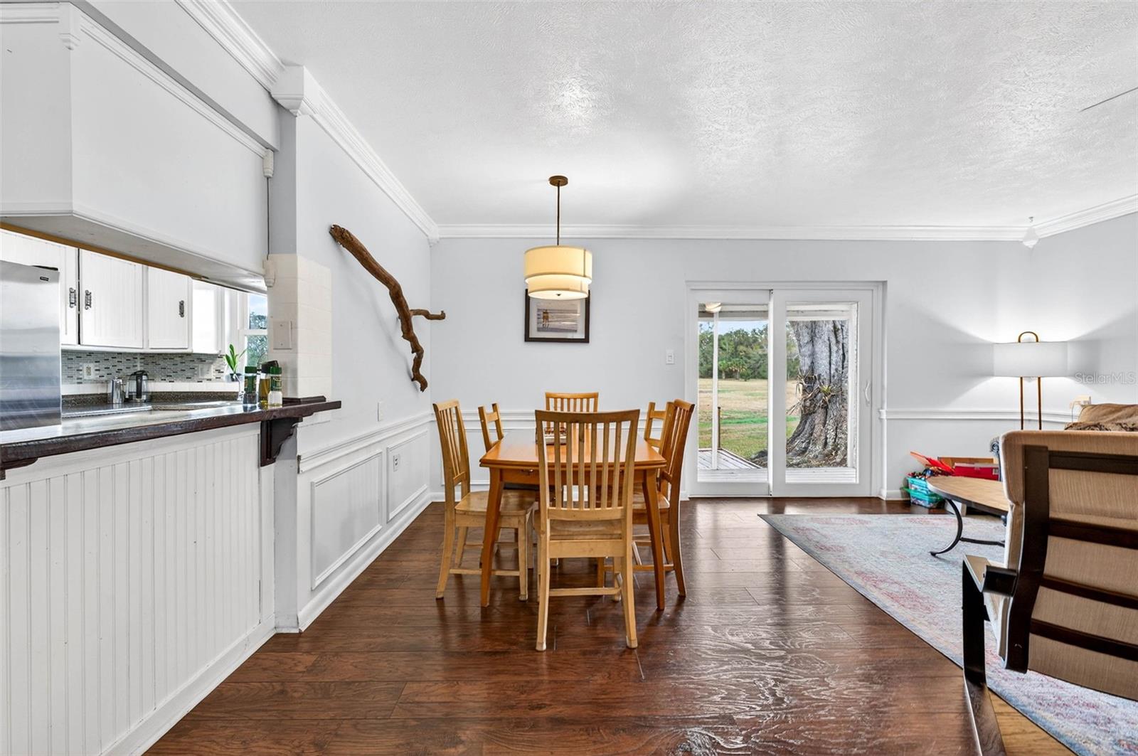 HOUNDS HOLLOW - Residential