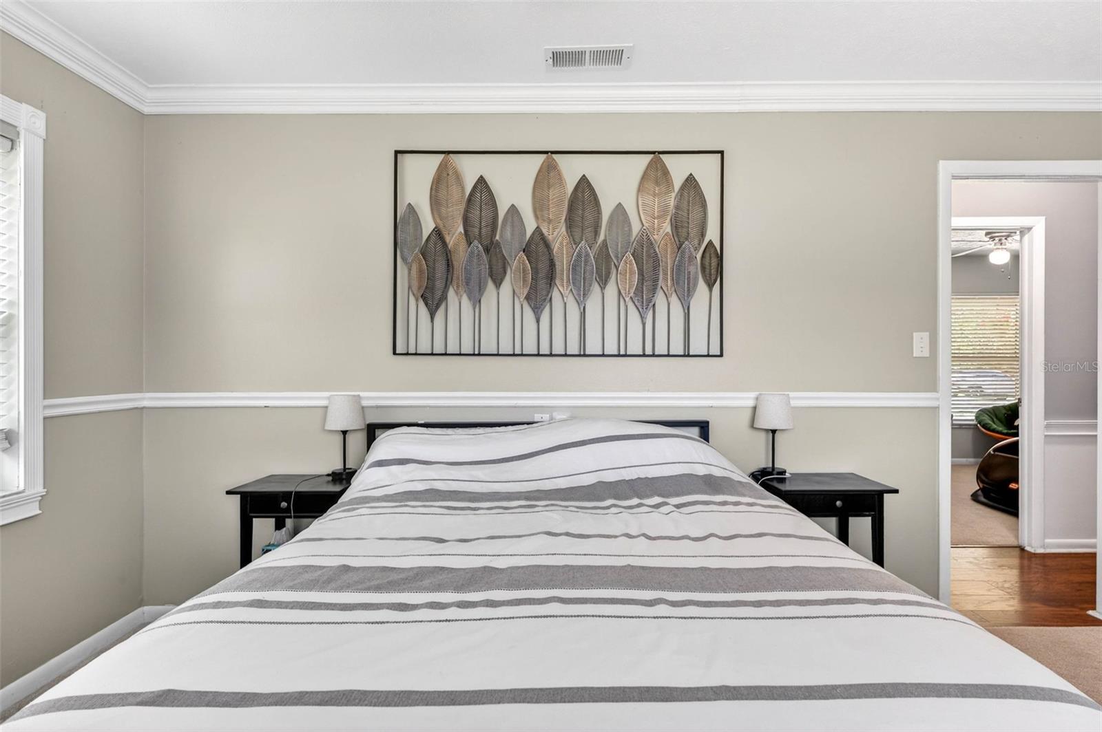 HOUNDS HOLLOW - Residential