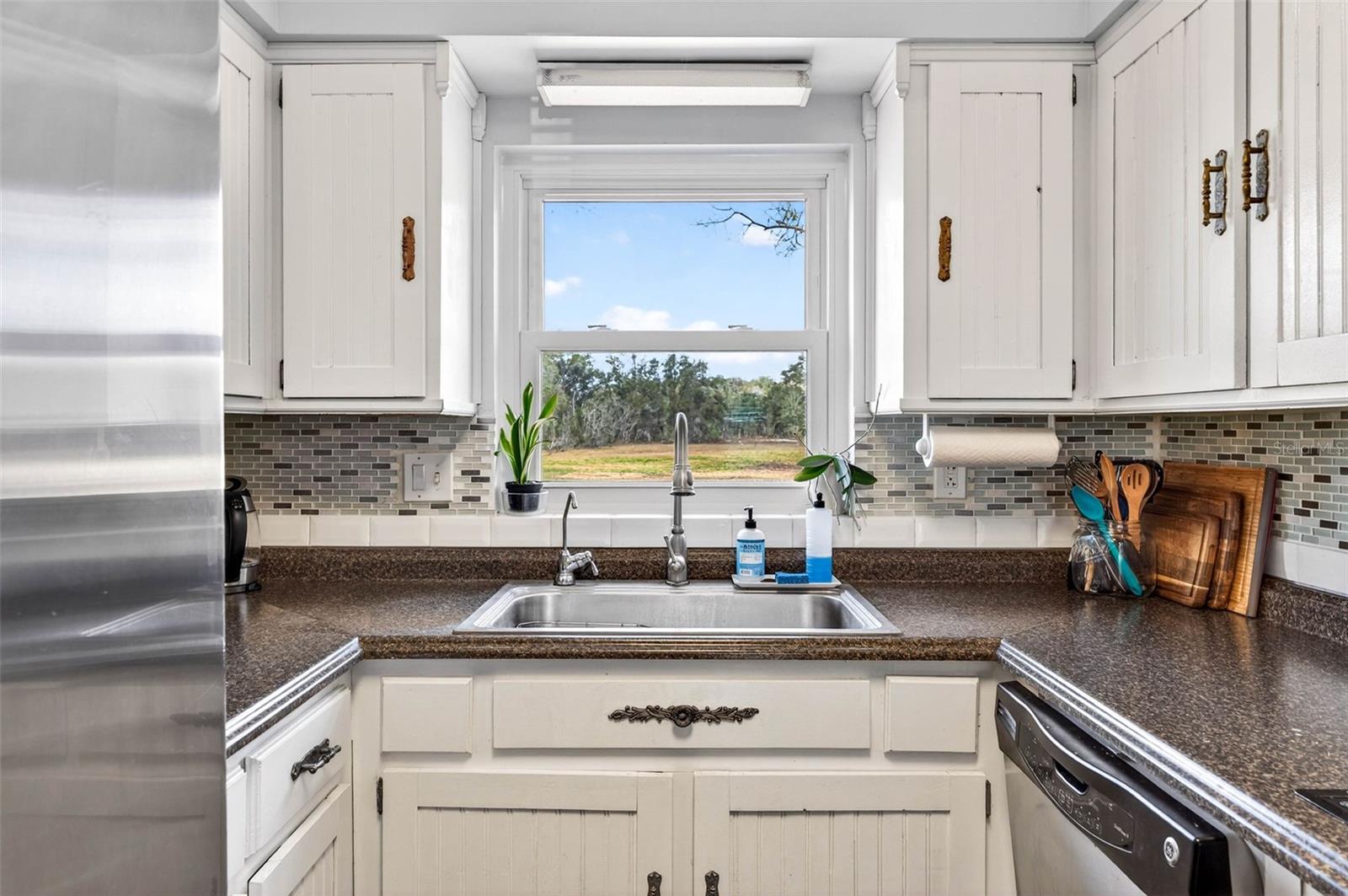 HOUNDS HOLLOW - Residential